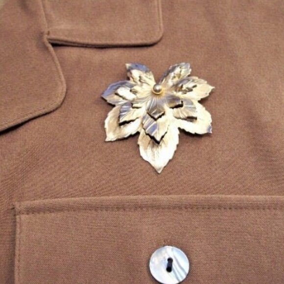 Sarah Coventry Maple Leaf Three Layered Pin Brooch Gold Tone - Picture 2 of 5